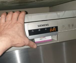 el lavavajillas no calienta el agua